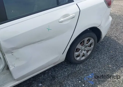 2013 Mazda Mazda3 I Sport z USA, uszkodzony, nr VIN JM1BL1UP4D1790142